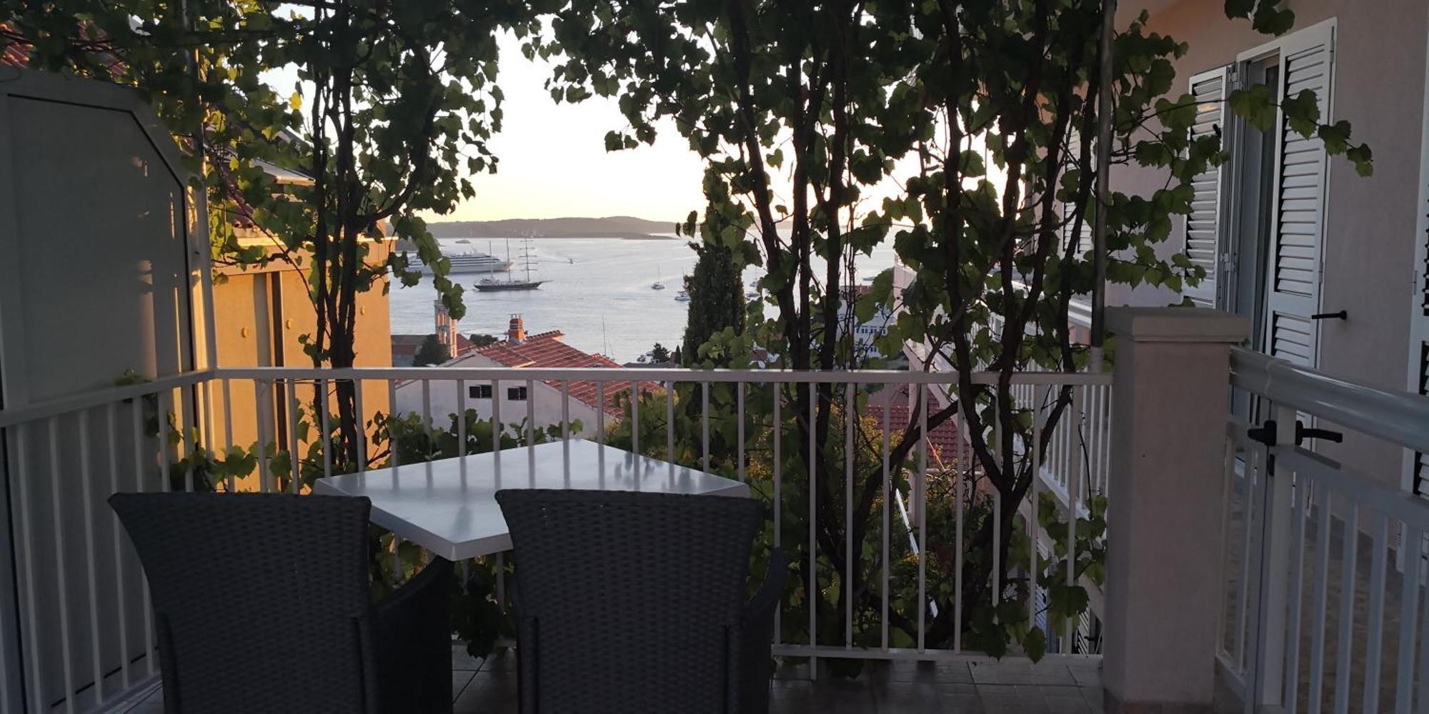Apartments Kresic Hvar Town Ruang foto