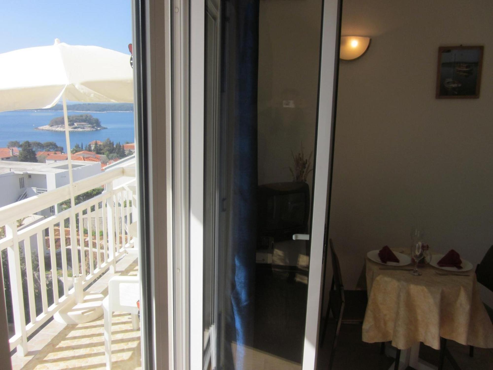 Apartments Kresic Hvar Town Ruang foto