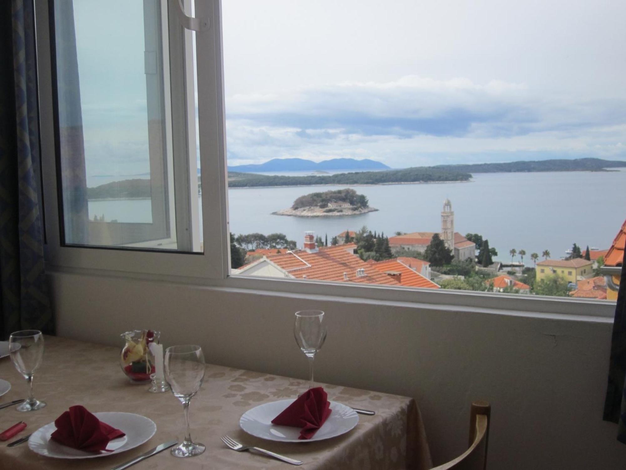 Apartments Kresic Hvar Town Ruang foto
